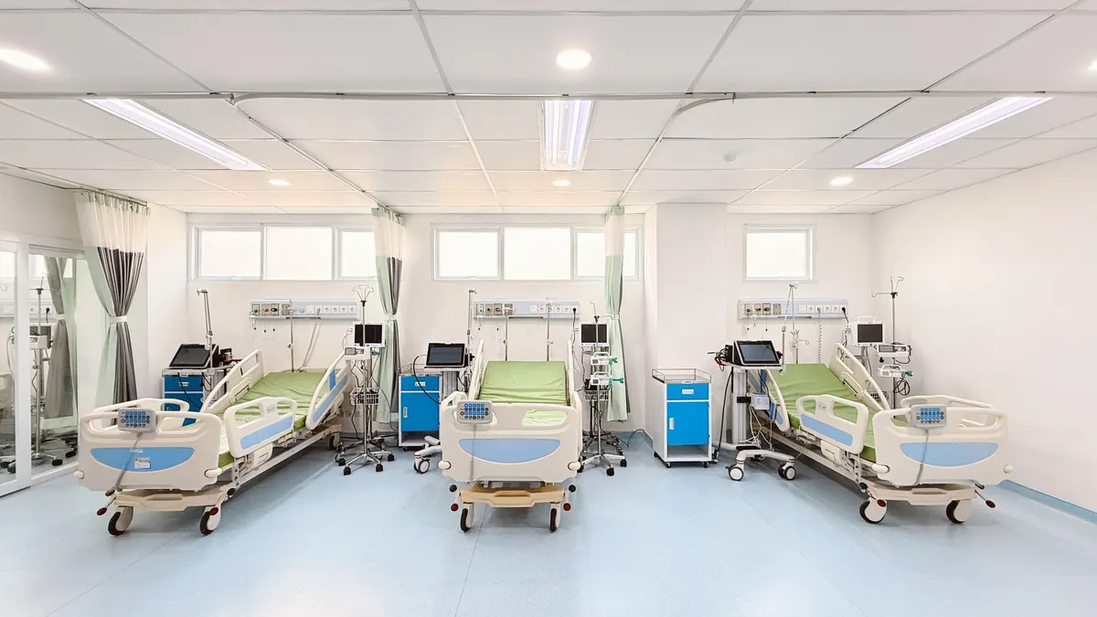 Intensive Care 4